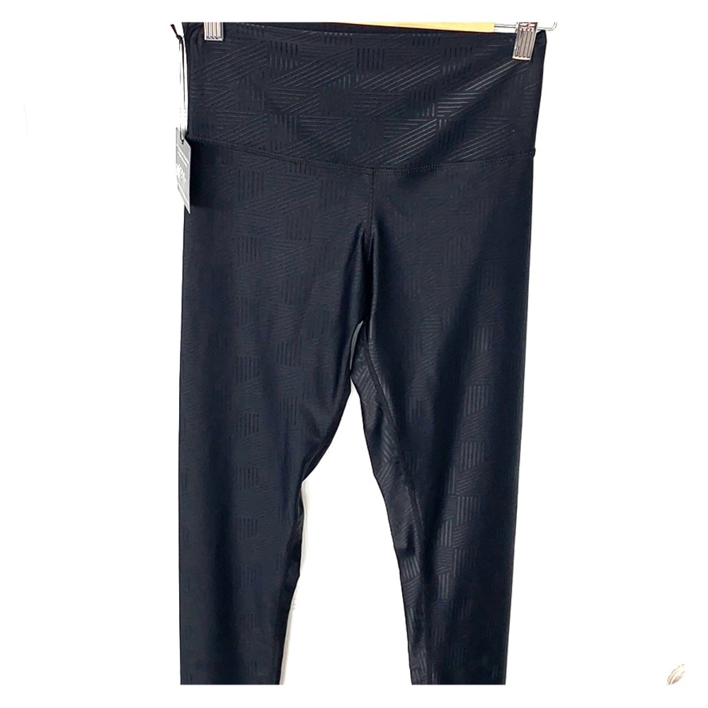 DYI Embossed legging